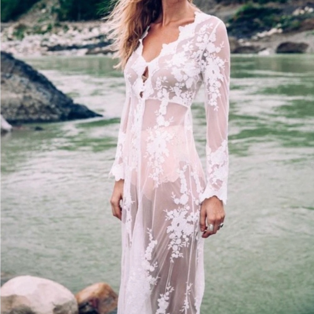 Arnhem Lace Bohemian Maple Maxi Dress Kimono Duster White Festival Size 6 NWT